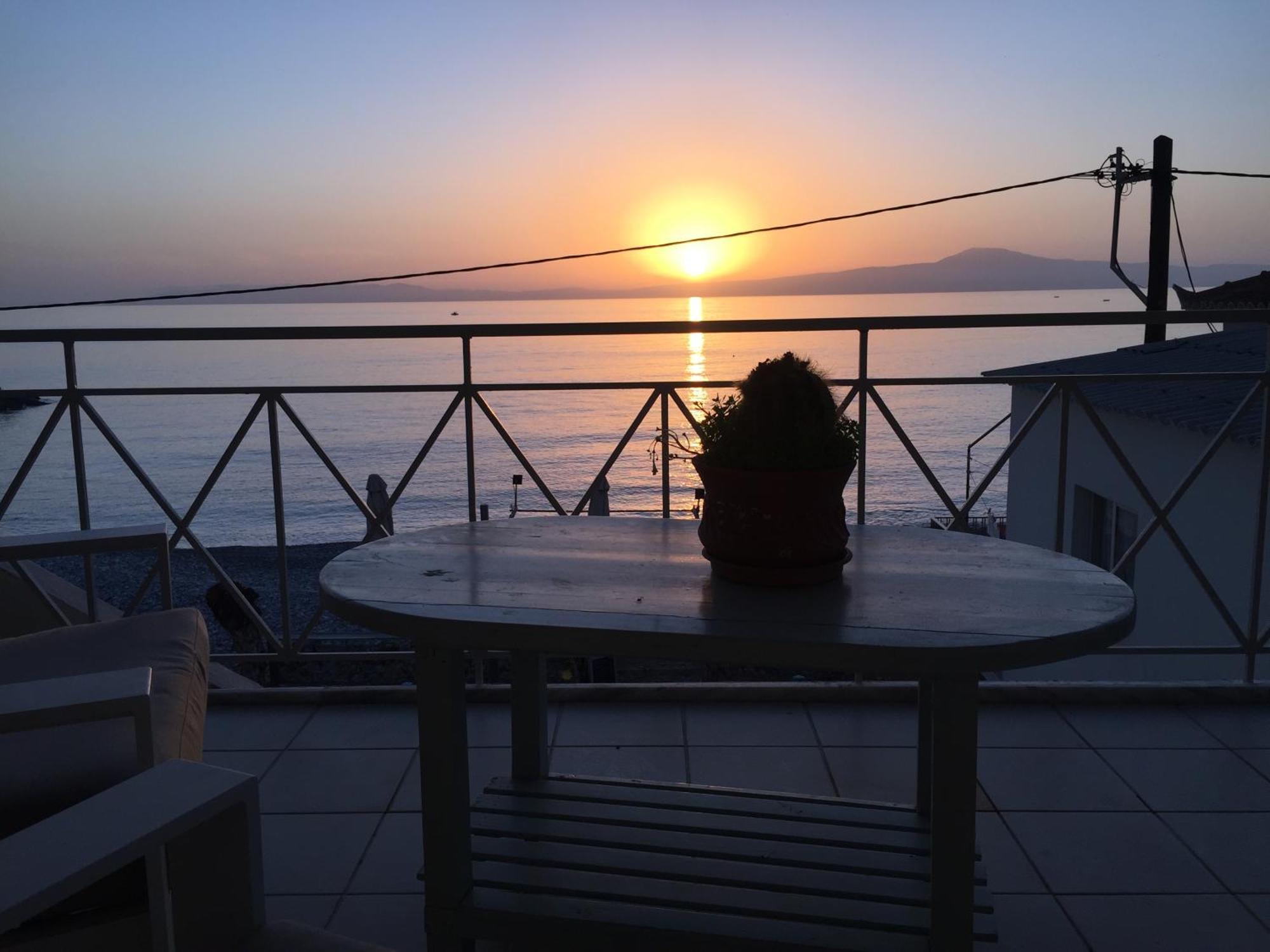 Agali 1 Superior Maisonette Каламата Екстериор снимка
